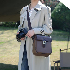 Cwatcun D185 Medium Shoulder Leisure Camera Bag Vintage PU Waterproof Micro SLR Camera Storage Bag, D185